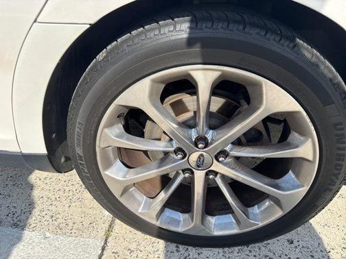 2018 Ford Taurus Limited