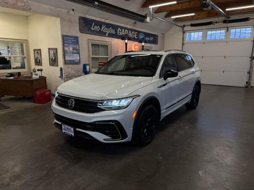 2024 Volkswagen Tiguan 2.0T SE R-Line Black 4MOTION