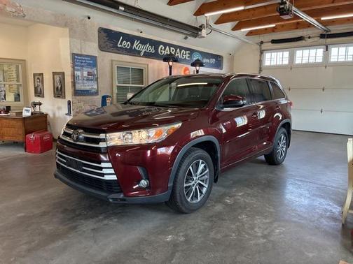 2017 Toyota Highlander SE