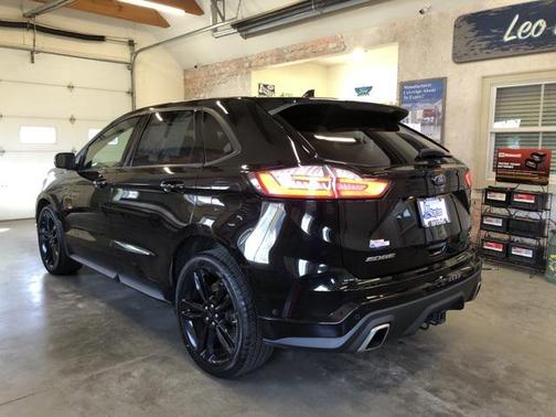 2020 Ford Edge ST