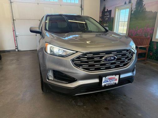 Iconic Silver Metallic 2022 Ford Edge SEL