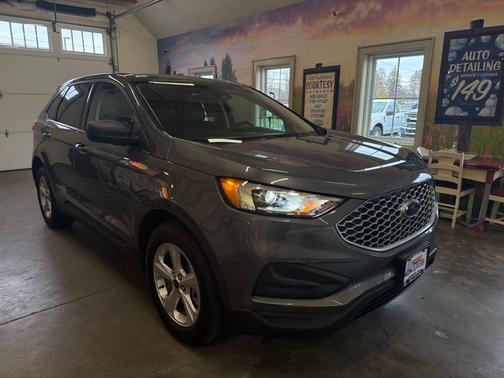 2024 Ford Edge SE