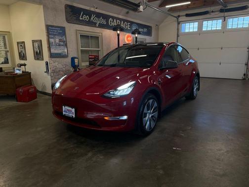 2022 Tesla Model Y Long Range Dual Motor All-Wheel Drive