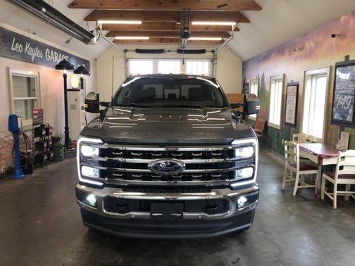 2025 Ford F-350 Lariat
