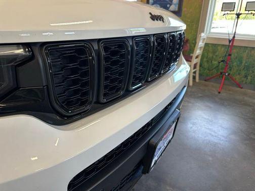 2022 Jeep Grand Cherokee L Altitude