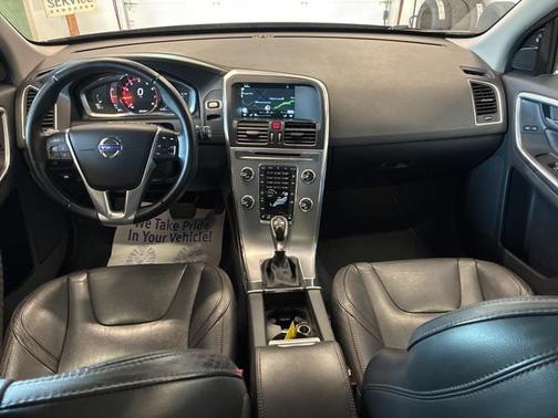 2017 Volvo XC60 T6 Dynamic