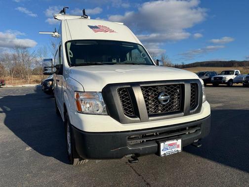 2021 Nissan NV Cargo NV2500 HD SV V8