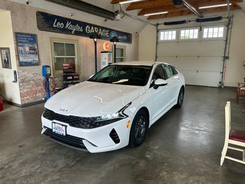 2022 Kia K5 LX