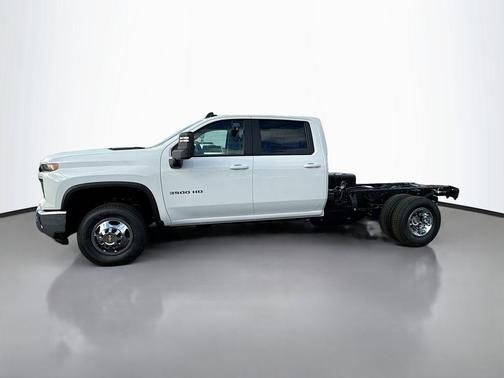 2026 Chevrolet Silverado 3500 LT