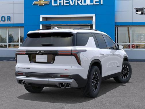 Polar White Tricoat 2026 Chevrolet Traverse AWD Z71