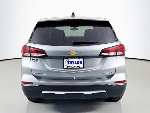 Sterling Gray Metallic 2024 Chevrolet Equinox 1LT