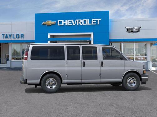 2025 Chevrolet Express 3500 RWD 3500 Regular Wheelbase LT