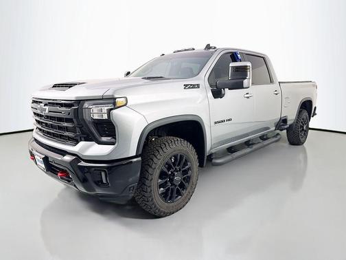 2025 Chevrolet Silverado 3500 LT