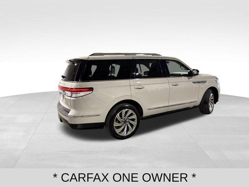 2022 Lincoln Navigator Reserve