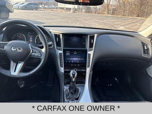 Black Obsidian 2024 INFINITI Q50 3.0t LUXE