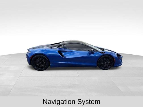 2023 McLaren Artura Base