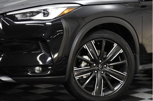 2022 INFINITI QX50 LUXE AWD