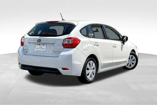Satin White Pearl 2013 Subaru Impreza 2.0i