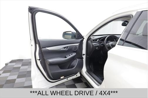 2022 INFINITI QX50 LUXE AWD