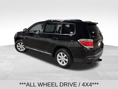 2013 Toyota Highlander SE