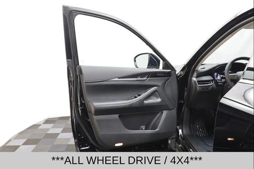 2025 INFINITI QX60 SENSORY