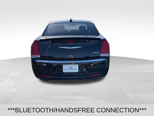 2018 Chrysler 300 C