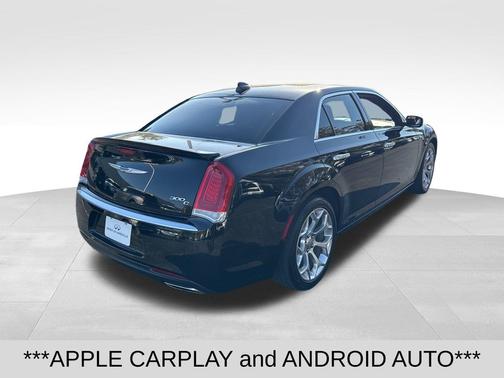 2018 Chrysler 300 C