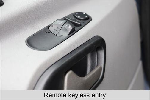 2018 Mercedes-Benz Sprinter 2500 Standard Roof