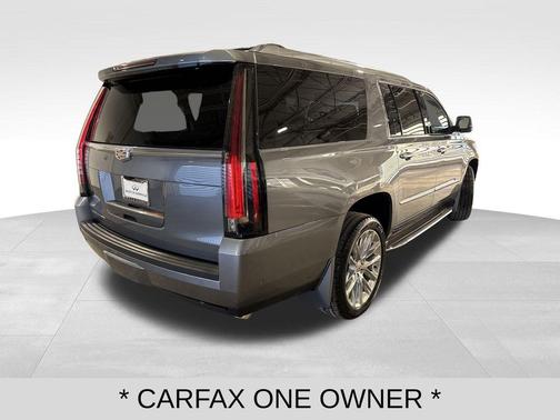 2018 Cadillac Escalade ESV Luxury