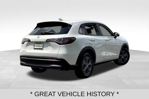 Crystal Black Pearl 2026 Honda HR-V LX