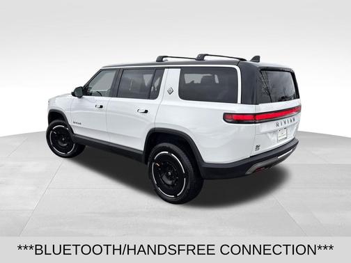 2025 Rivian R1S Adventure