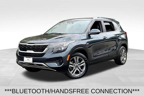 Gray 2022 Kia Seltos S