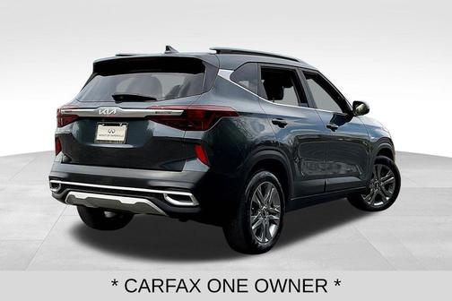 Gray 2022 Kia Seltos S