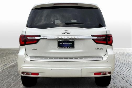 2024 INFINITI QX80 SENSORY AWD
