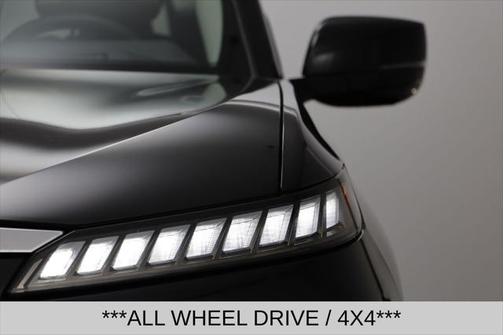 2025 INFINITI QX80 SENSORY AWD