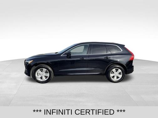 2022 Volvo XC60 B5 Momentum