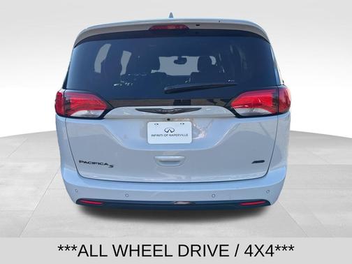 2020 Chrysler Pacifica L