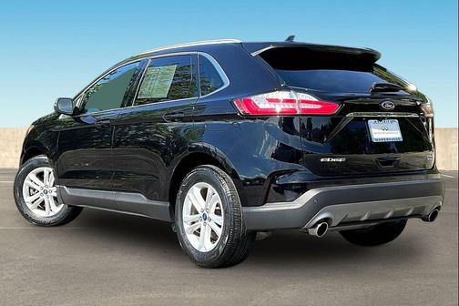 Black Metallic 2019 Ford Edge SEL