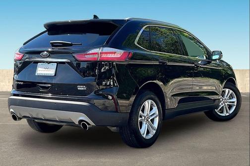 Black Metallic 2019 Ford Edge SEL