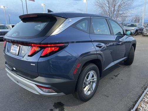 2025 Hyundai TUCSON SE