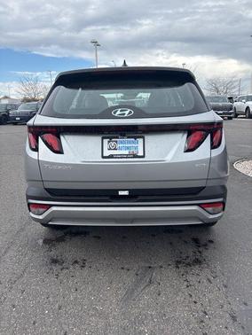 2025 Hyundai TUCSON SE