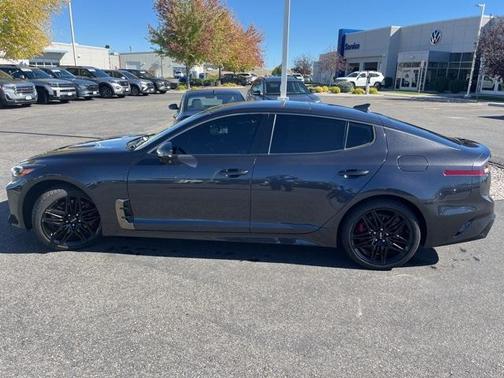2022 Kia Stinger GT1