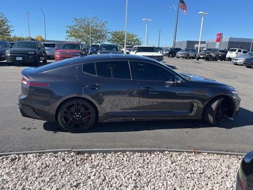 2022 Kia Stinger GT1
