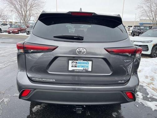 2025 Toyota Highlander Hybrid XLE