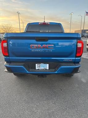 2024 GMC Canyon AT4
