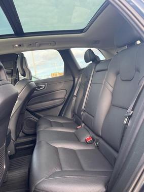 2018 Volvo XC60 T6 Momentum