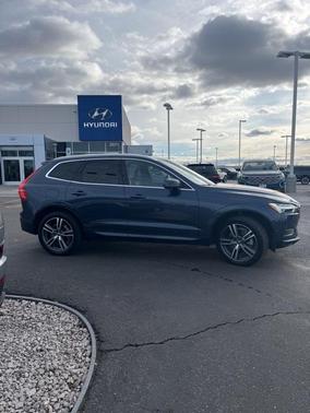 2018 Volvo XC60 T6 Momentum