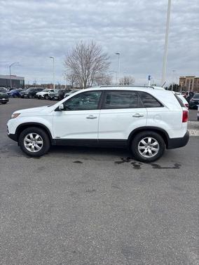 2011 Kia Sorento LX