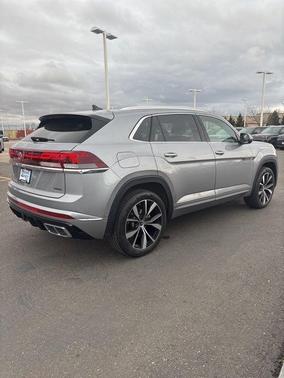 2024 Volkswagen Atlas Cross Sport 2.0T SEL Premium R-Line