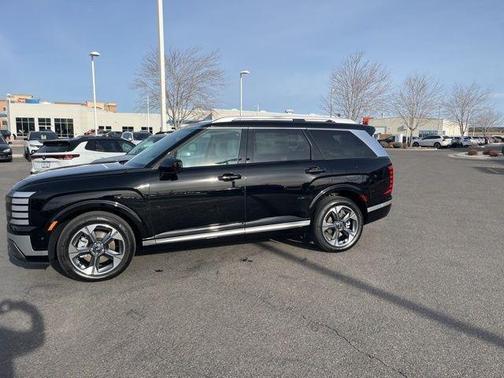 Abyss Black Pearl 2026 Hyundai Palisade Hybrid Limited